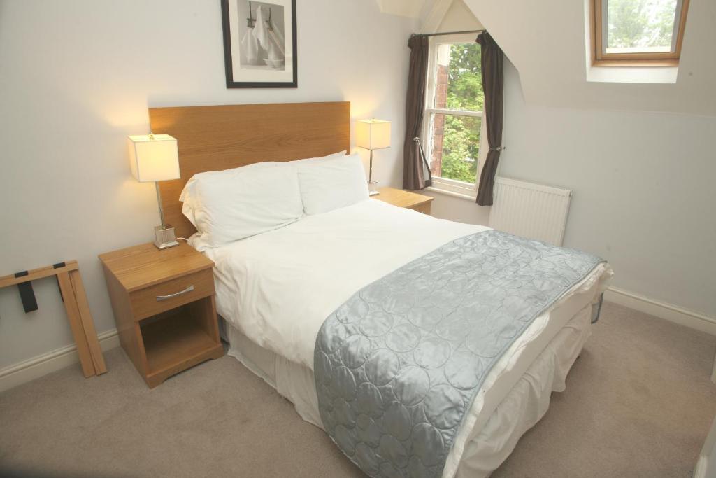 Cliff Lawn Hotel Leeds  Zimmer foto