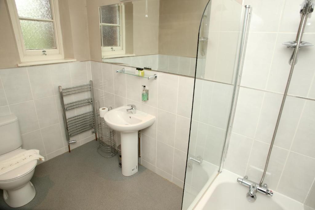 Cliff Lawn Hotel Leeds  Zimmer foto