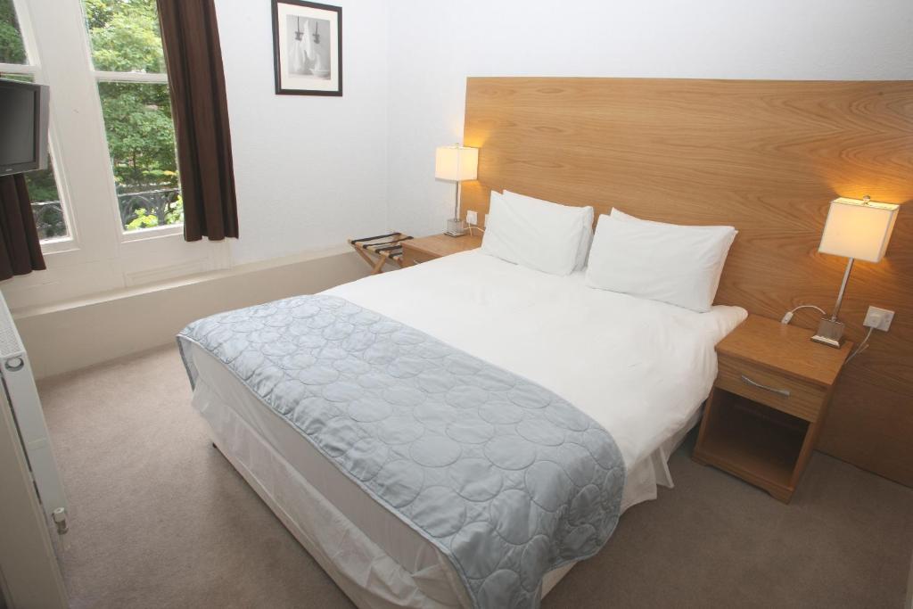Cliff Lawn Hotel Leeds  Zimmer foto